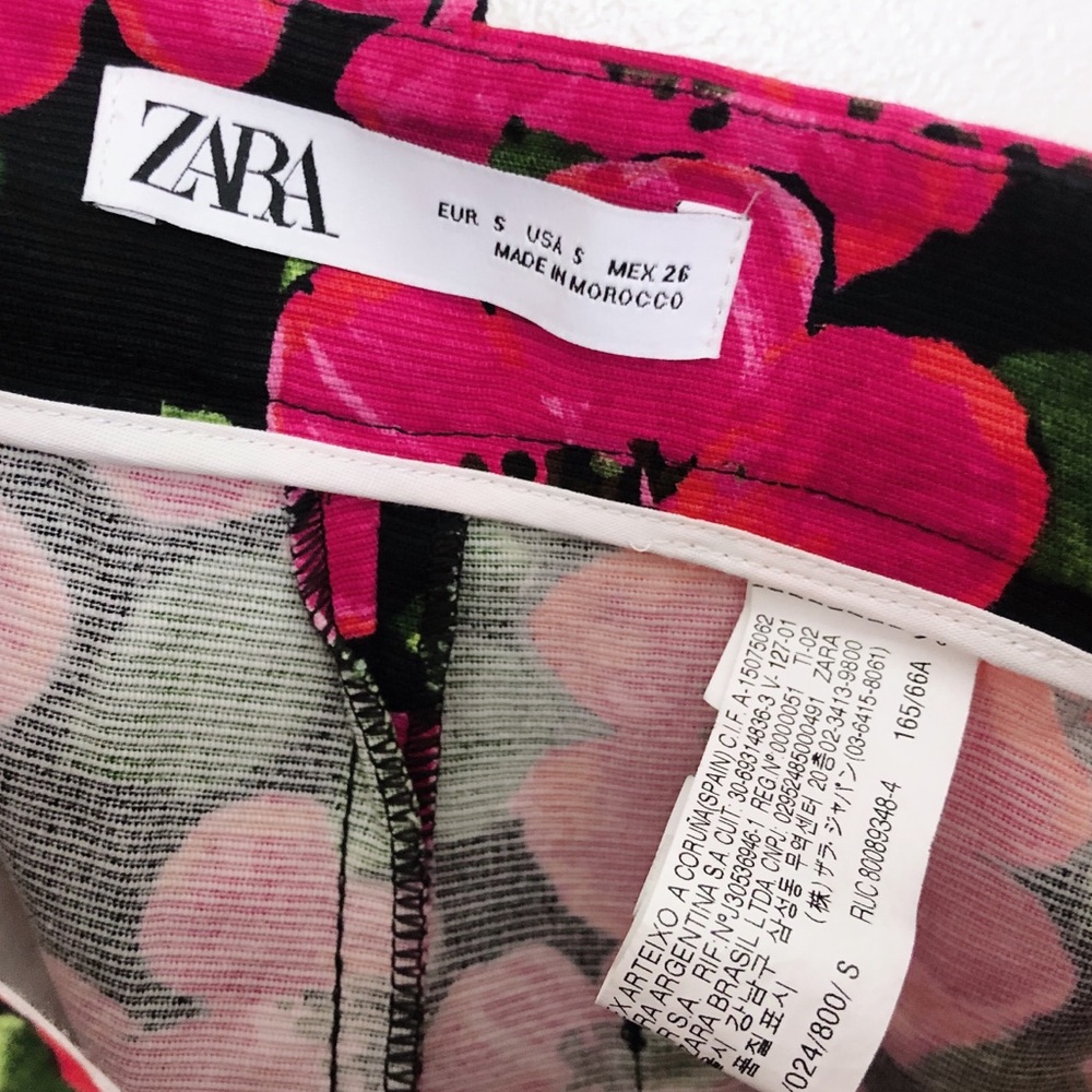 SOLD Zara Pink Floral High Waisted Bermuda Shorts - Picture 9 of 9